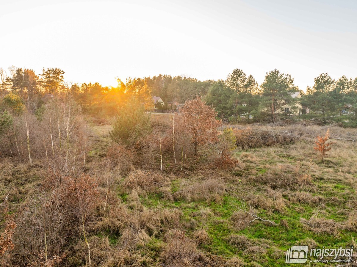 Wolin - okolica - działka z WZ, 8 km od morza! (1)