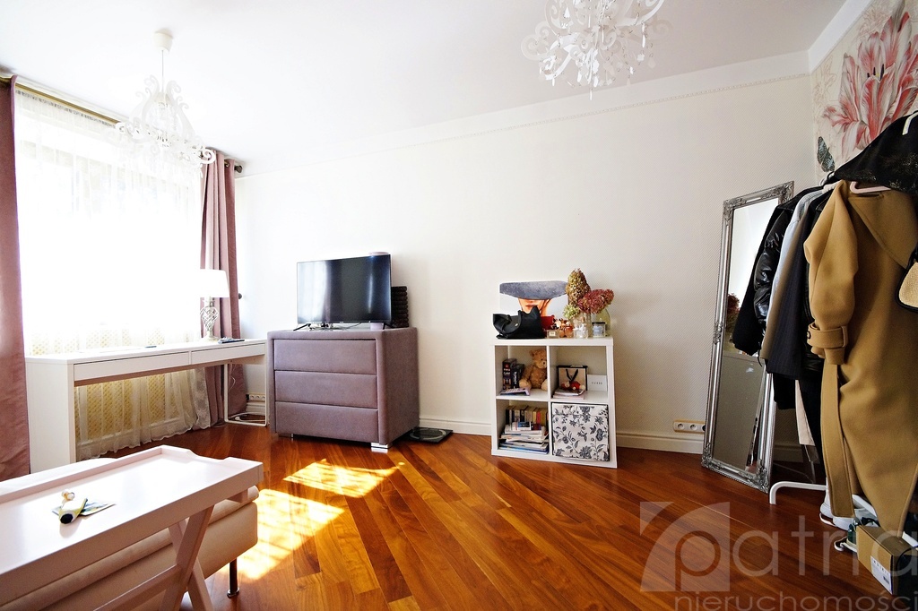Dom 240m2 2 mieszkania plus budynek usługowy (13)