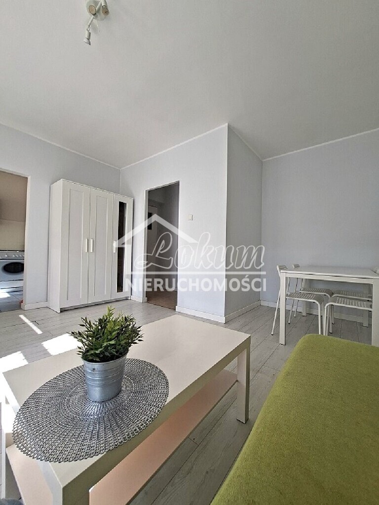 Kawalerka z pięknym widokiem !! (1)