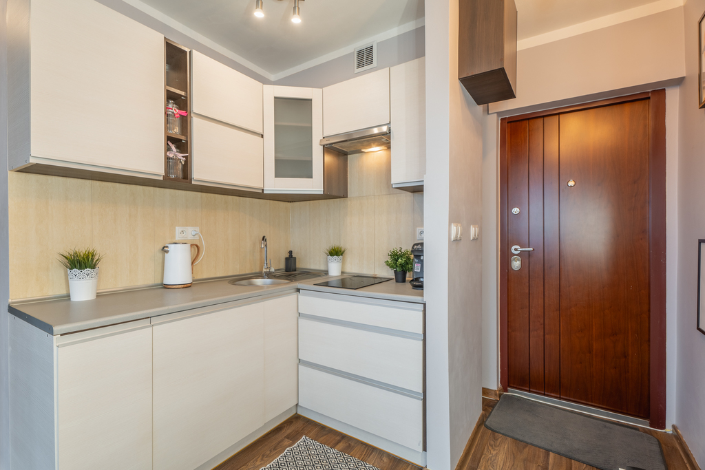 Kawalerka z pięknym widokiem blisko Centrum. (9)