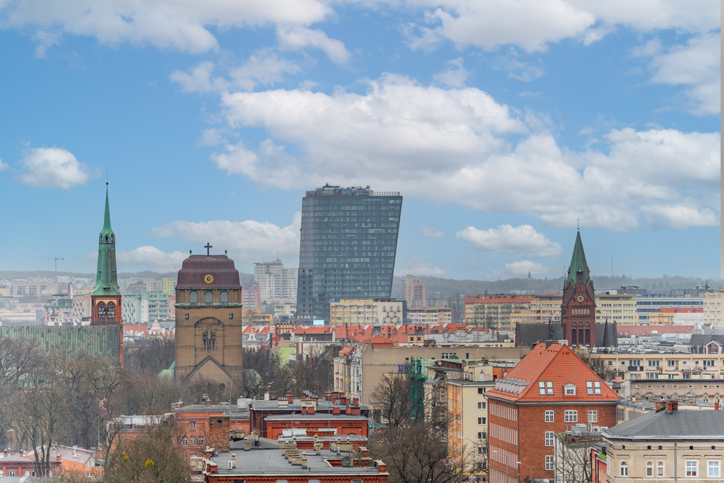 Kawalerka z pięknym widokiem blisko Centrum. (19)