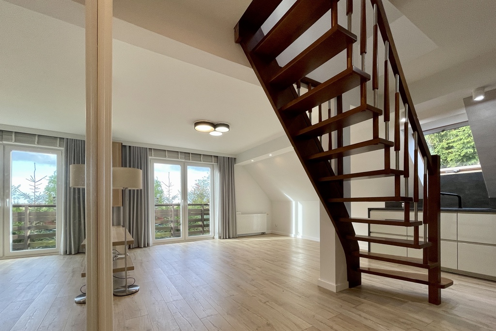 Mieszkanie dwupoziomowe w Zieleniewie (1)