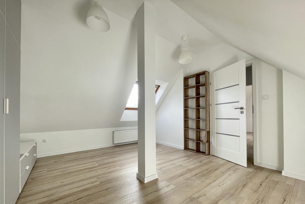 Mieszkanie dwupoziomowe w Zieleniewie (12)