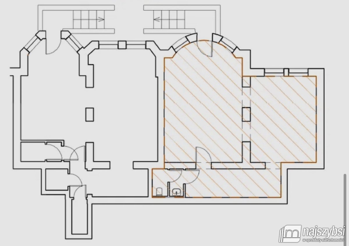 Świnoujście - Duży inwestycyjny lokal w centrum (12)