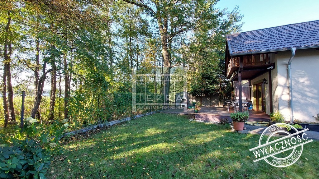 DOM NAD SAMYM JEZIOREM !!! (7)