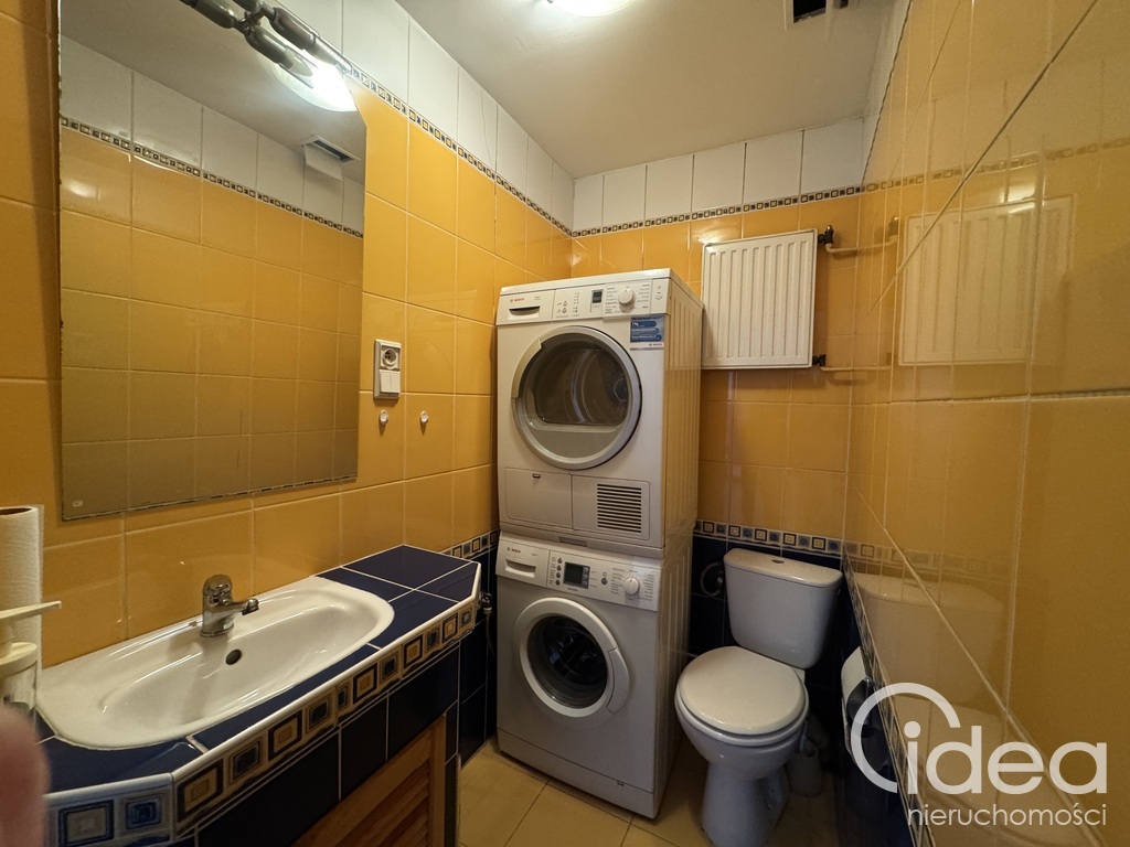 Mieszkanie dwupoziomowe, 64m2, 3 pokoje, Centrum (6)