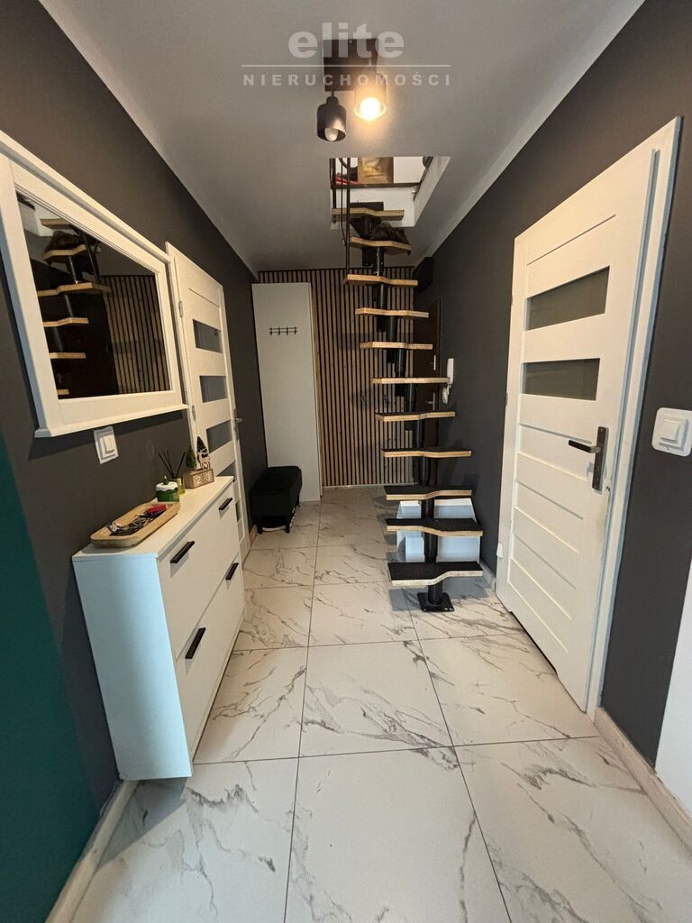 2 POZIOMY 4 POK. BALKON KOMÓRKA LOK. (9)