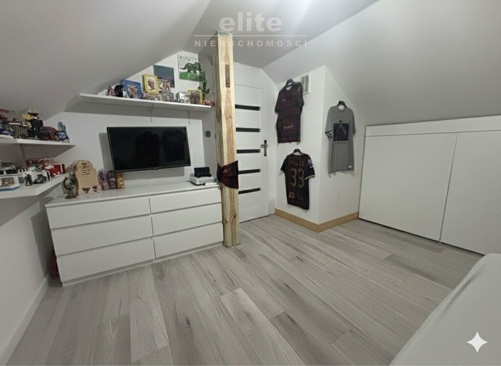 2 POZIOMY 4 POK. BALKON KOMÓRKA LOK. (10)