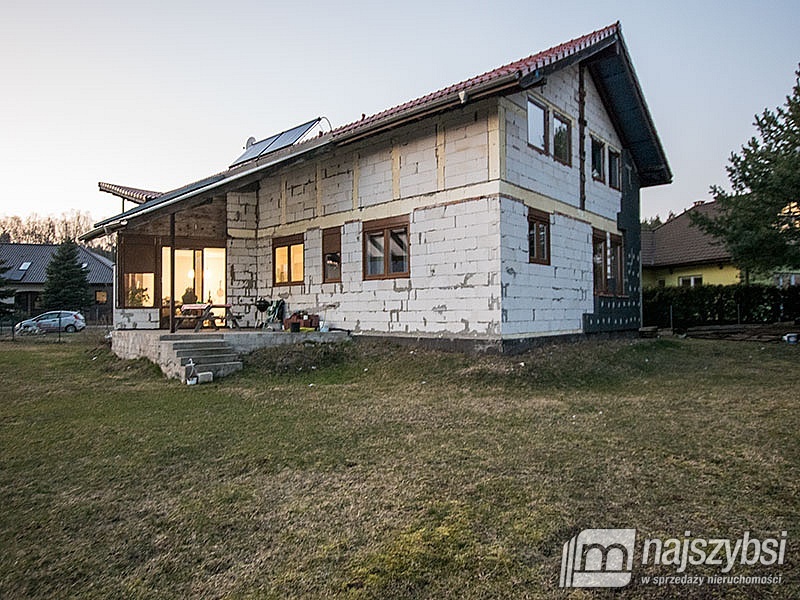 Dom z potencjałem blisko Stargardu. (34)