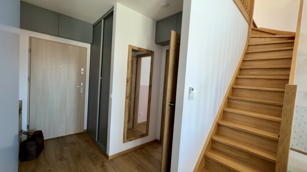 Loftowy apartament 87,53 m2| taras |Przecław (4)