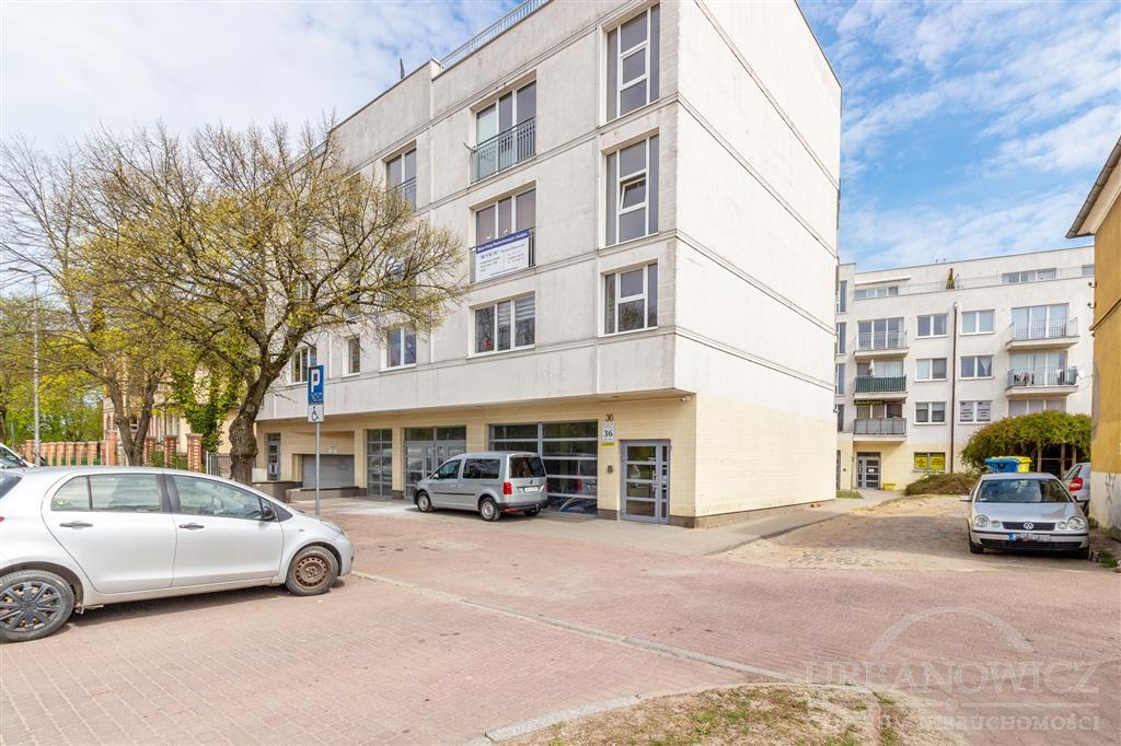 1 pokojowe z dużym tarasem w centrum miasta ! (5)