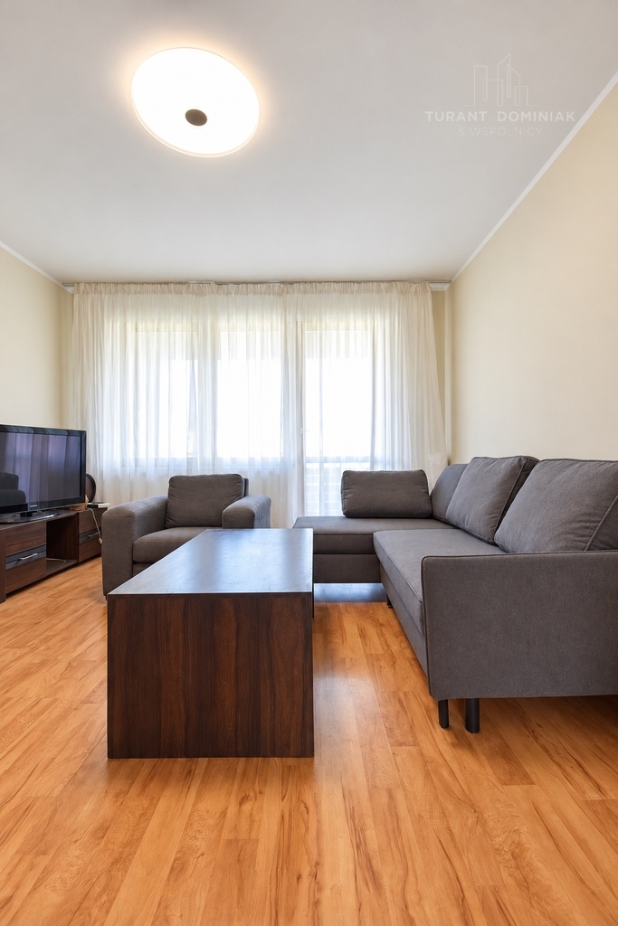 Umeblowany apartament z dużym balkonem (7)