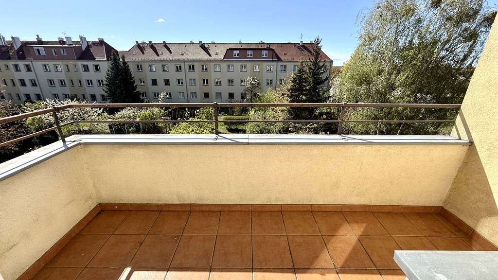 Na sprzedaż mieszkanie 5 pokojowe ul. Ratajczaka (4)