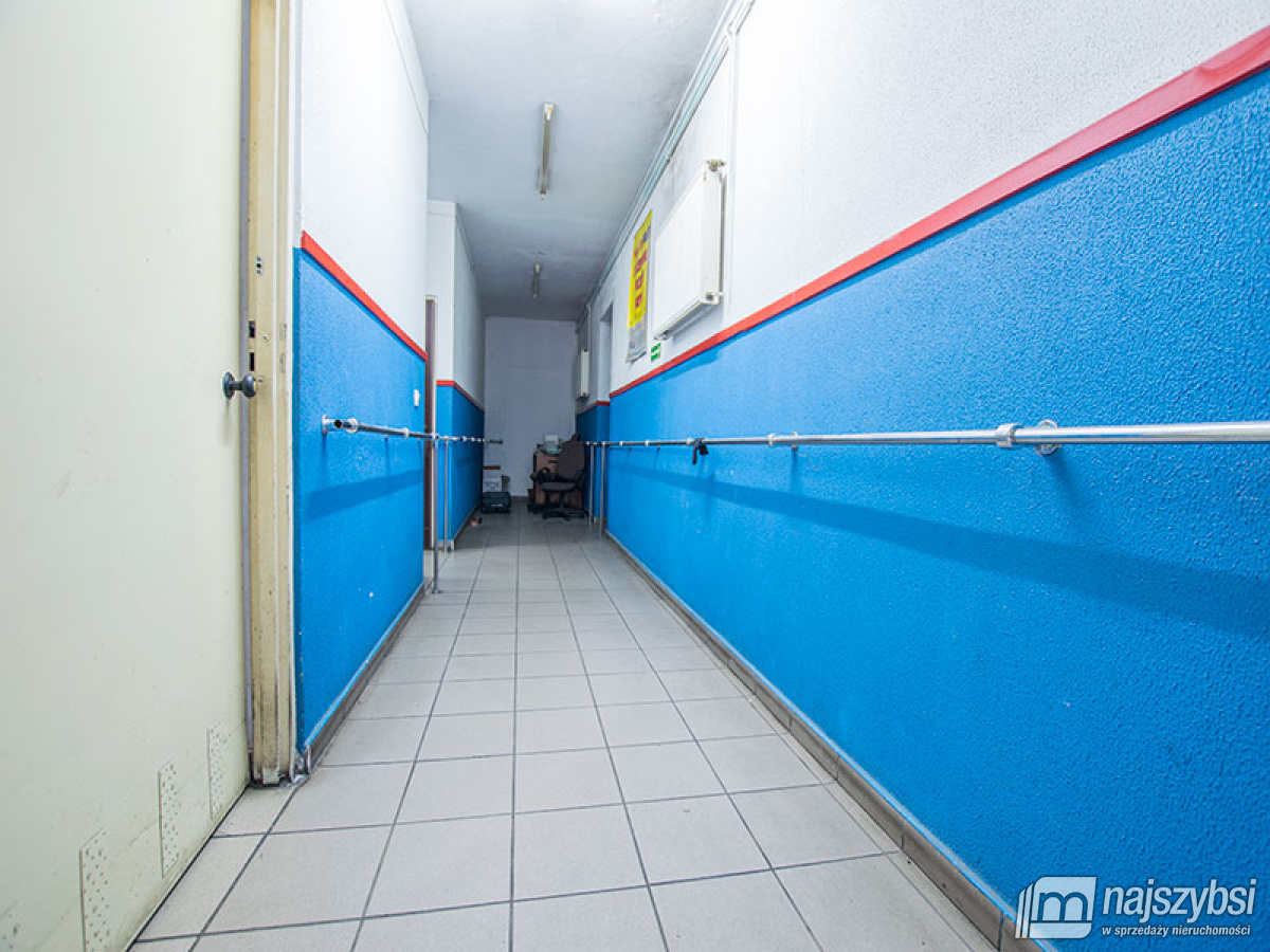 Goleniów - budynek socjalno-biurowy (9)