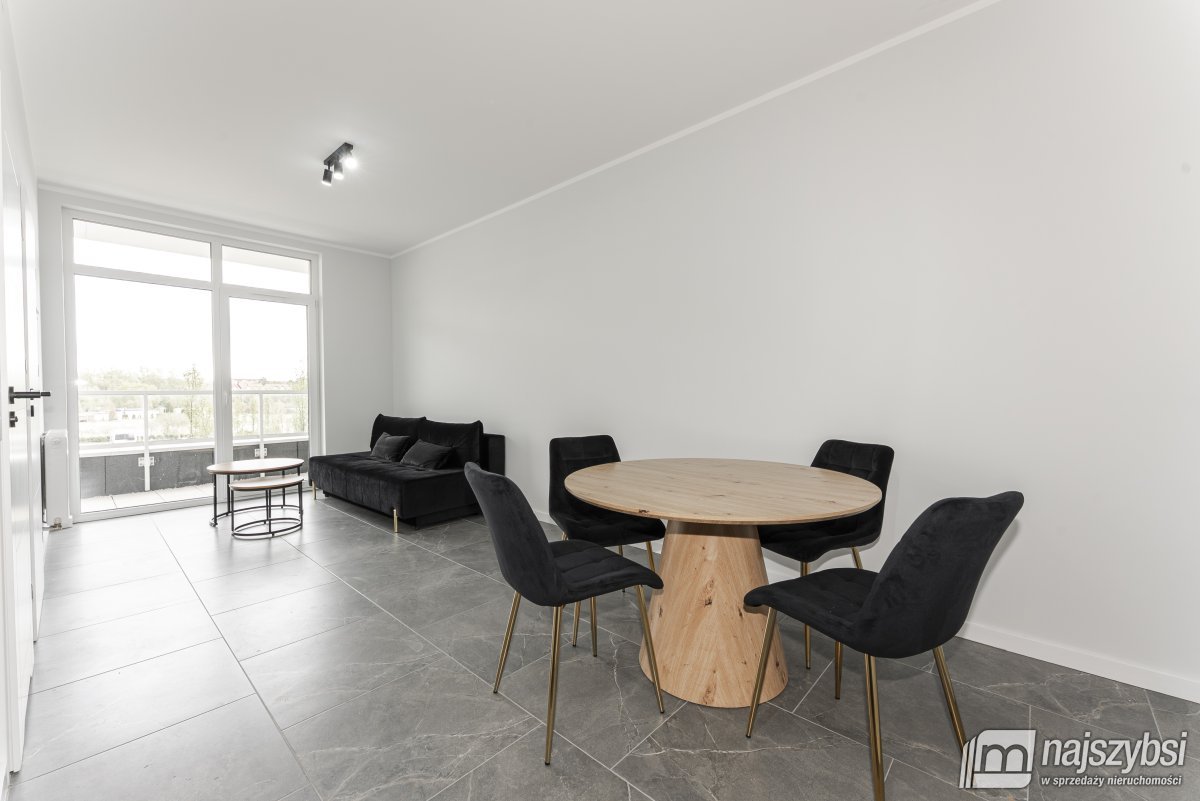 SIANOŻĘTY- przestronny apartament 100 m od morza (14)
