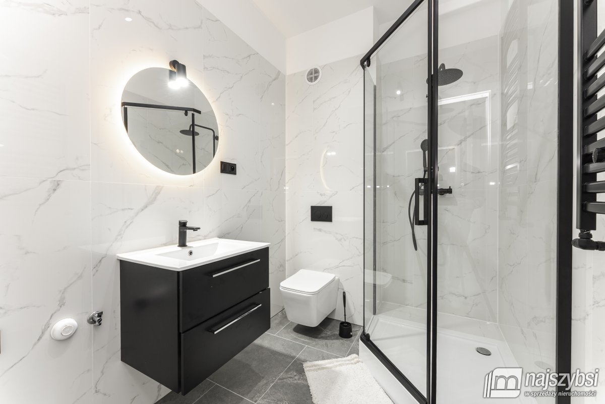 SIANOŻĘTY- przestronny apartament 100 m od morza (18)