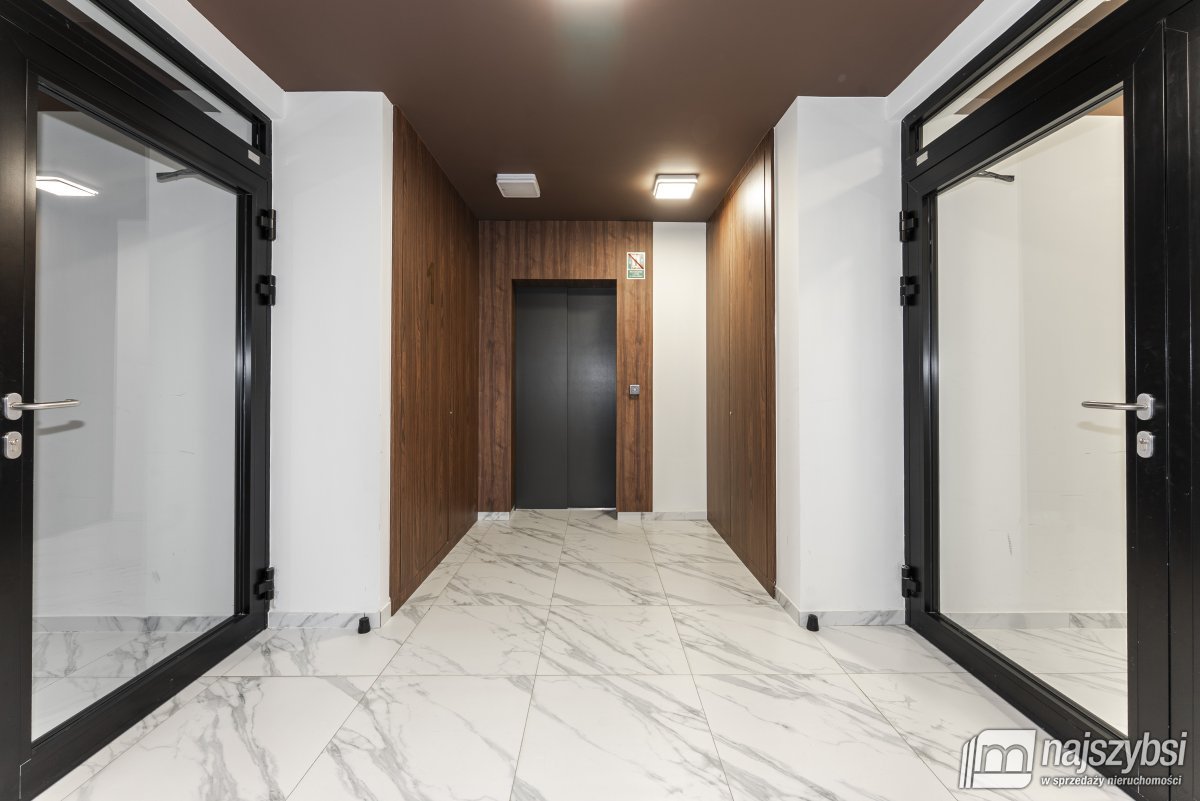 SIANOŻĘTY- przestronny apartament 100 m od morza (21)