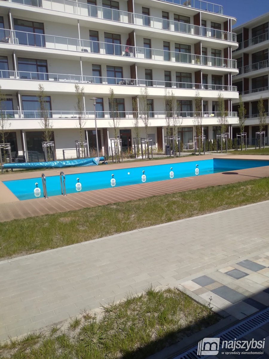 SIANOŻĘTY- przestronny apartament 100 m od morza (3)