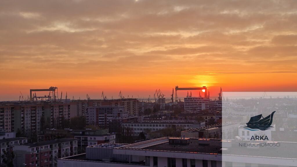 Śródmieście/Penthouse/131 m2/Taras+60 m2/Garaże (8)
