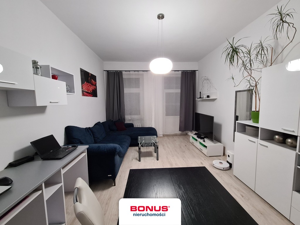 Duże, ładne 2-pokojowe z balkonem w Centrum! (2)