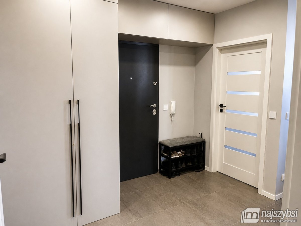 Szczecin- przestronne mieszkanie z balkonem (9)