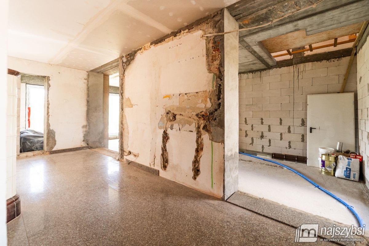 Załom - Rozbudowany bliźniak 124m2 + budynek 25m2 (11)