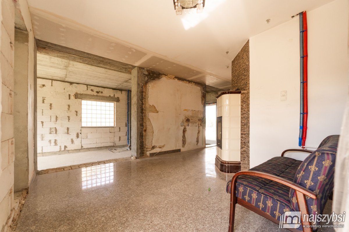 Załom - Rozbudowany bliźniak 124m2 + budynek 25m2 (14)