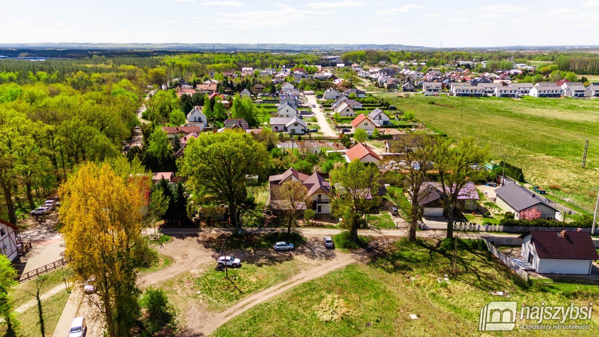Załom - Rozbudowany bliźniak 124m2 + budynek 25m2 (35)