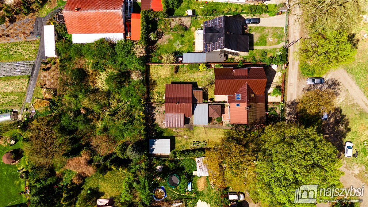 Załom - Rozbudowany bliźniak 124m2 + budynek 25m2 (36)