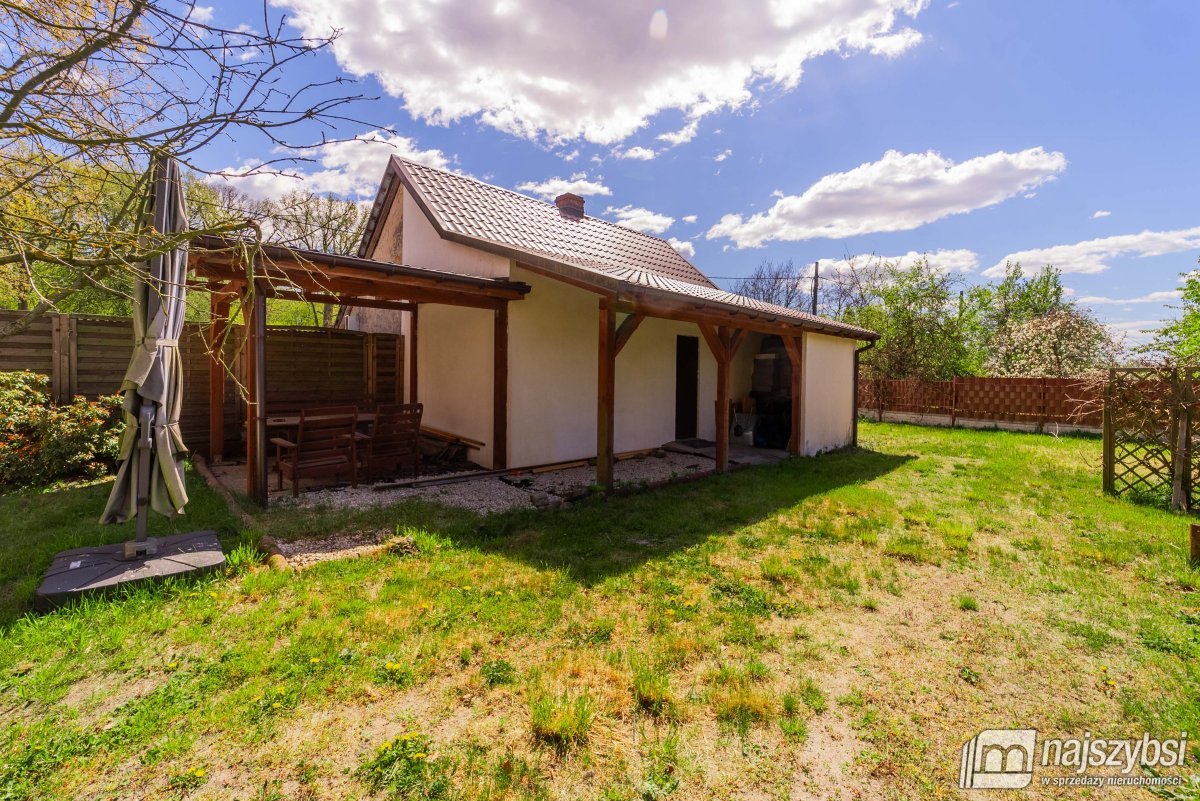 Załom - Rozbudowany bliźniak 124m2 + budynek 25m2 (4)
