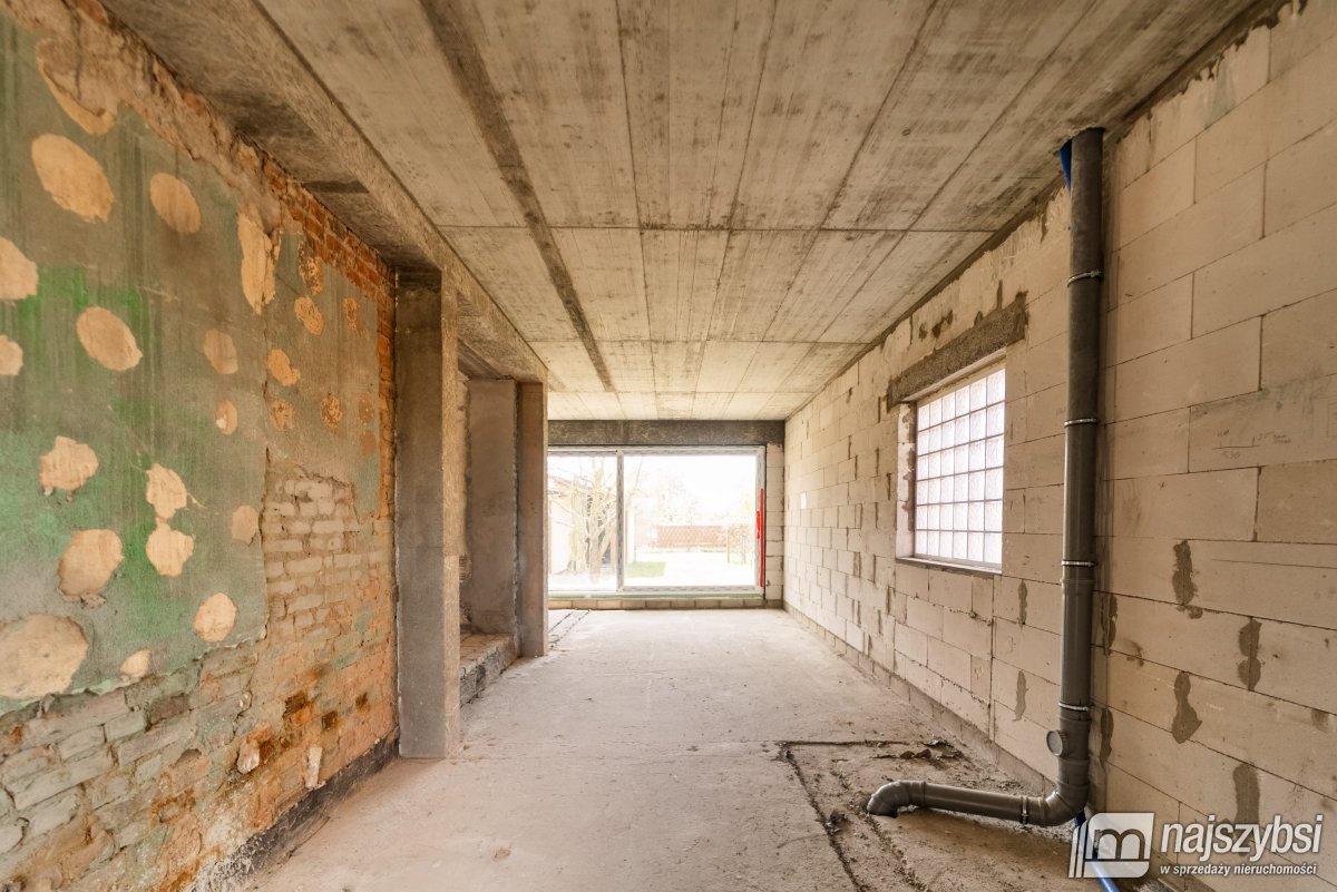 Załom - Rozbudowany bliźniak 124m2 + budynek 25m2 (9)