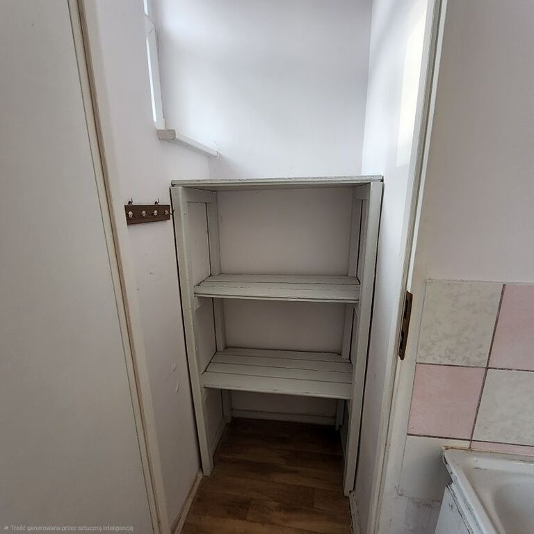 Na sprzedaż 2 pokojowe mieszkanie z ogrodem. (10)