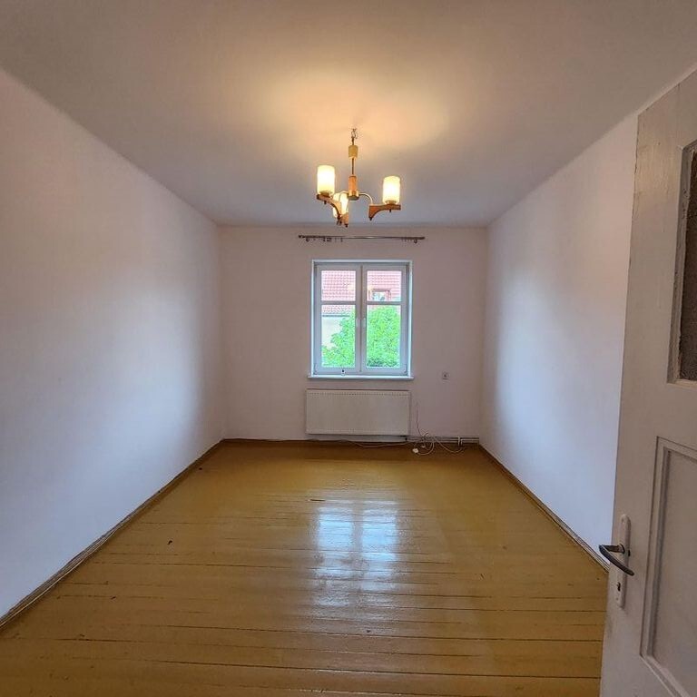 Na sprzedaż 2 pokojowe mieszkanie z ogrodem. (3)