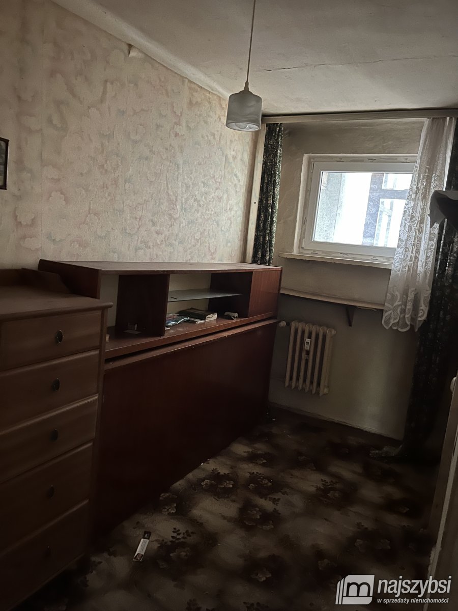 Goleniów - mieszkanie dwa pokoje 42 m2 do remontu  (5)