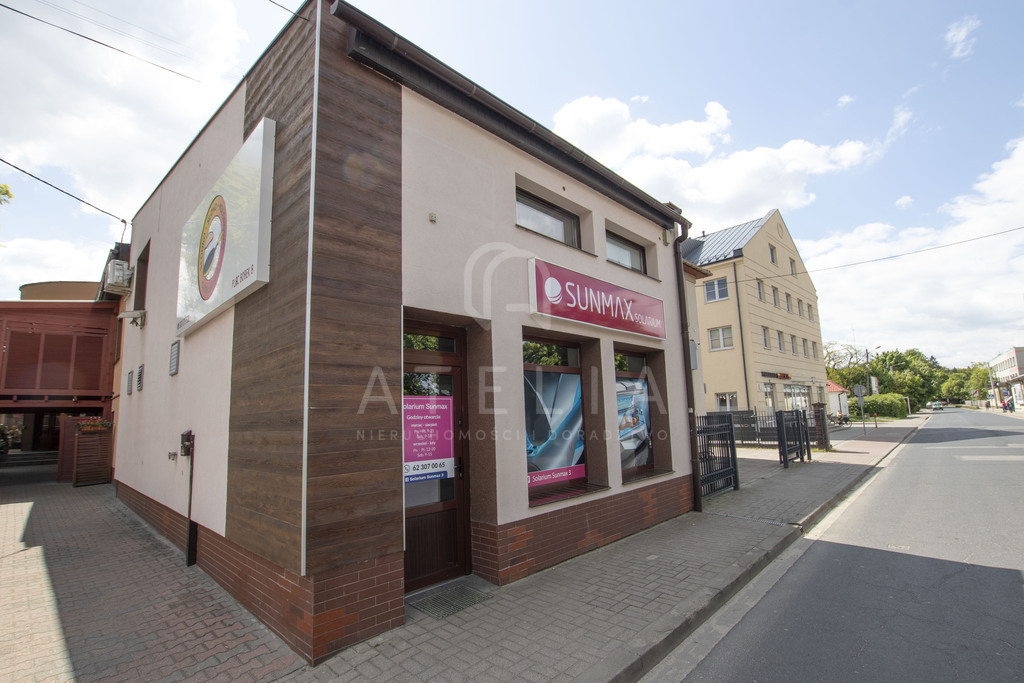 Wyjątkowa nieruchomość inwestycyjna - Plac Borek 8 (2)