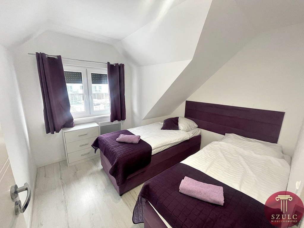 Na sprzedaż cały  bliźniak w cenie  apartamentu. (9)