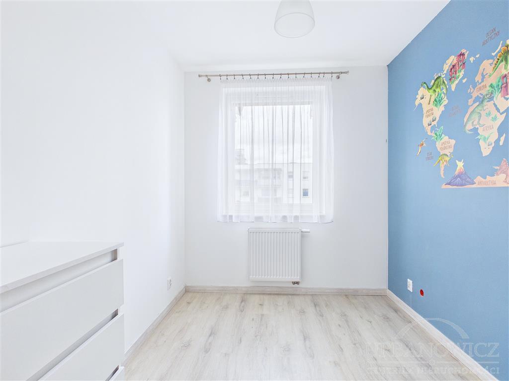 3-pok. mieszkanie z dużą loggią na 2 piętrze. (7)
