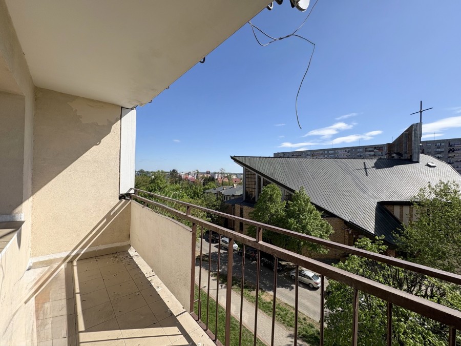 4 POKOJE ZACHÓD DUŻY BALKON WINDA (5)