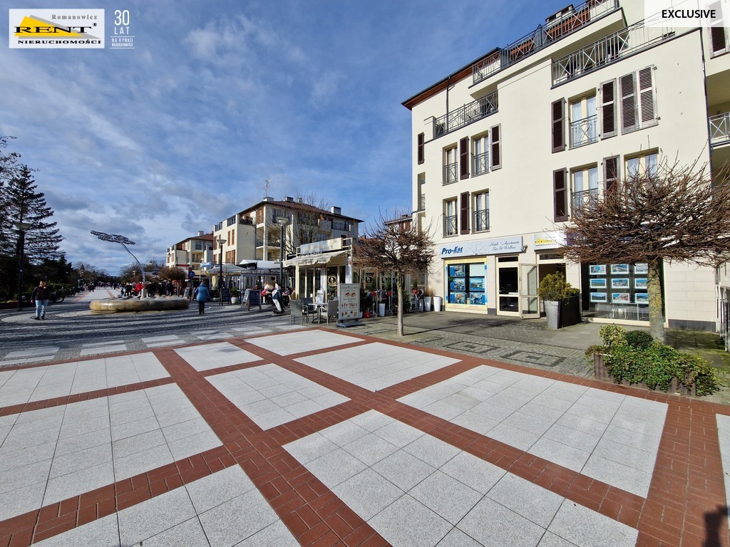 Plac handlowy na promenadzie w Świnoujściu (2)