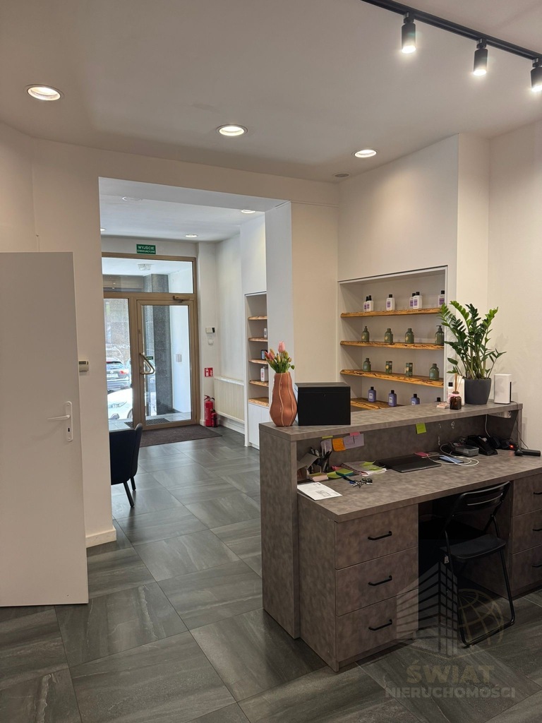 Lokal na wynajem  97,3 m2 w centrum miasta (8)