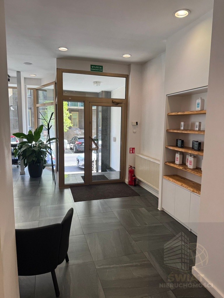 Lokal na wynajem  97,3 m2 w centrum miasta (10)