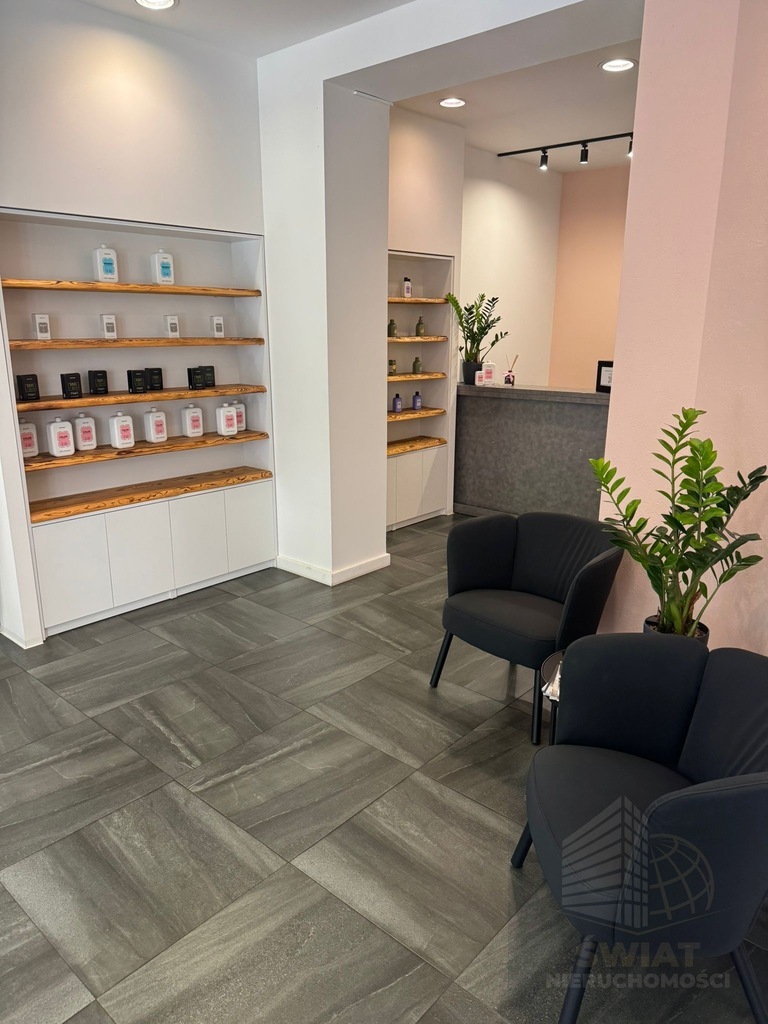 Lokal na wynajem  97,3 m2 w centrum miasta (14)