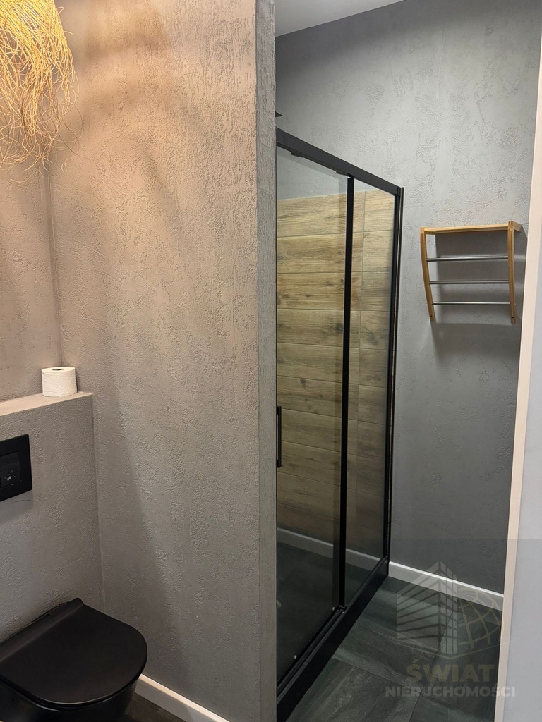 Lokal na wynajem  97,3 m2 w centrum miasta (17)