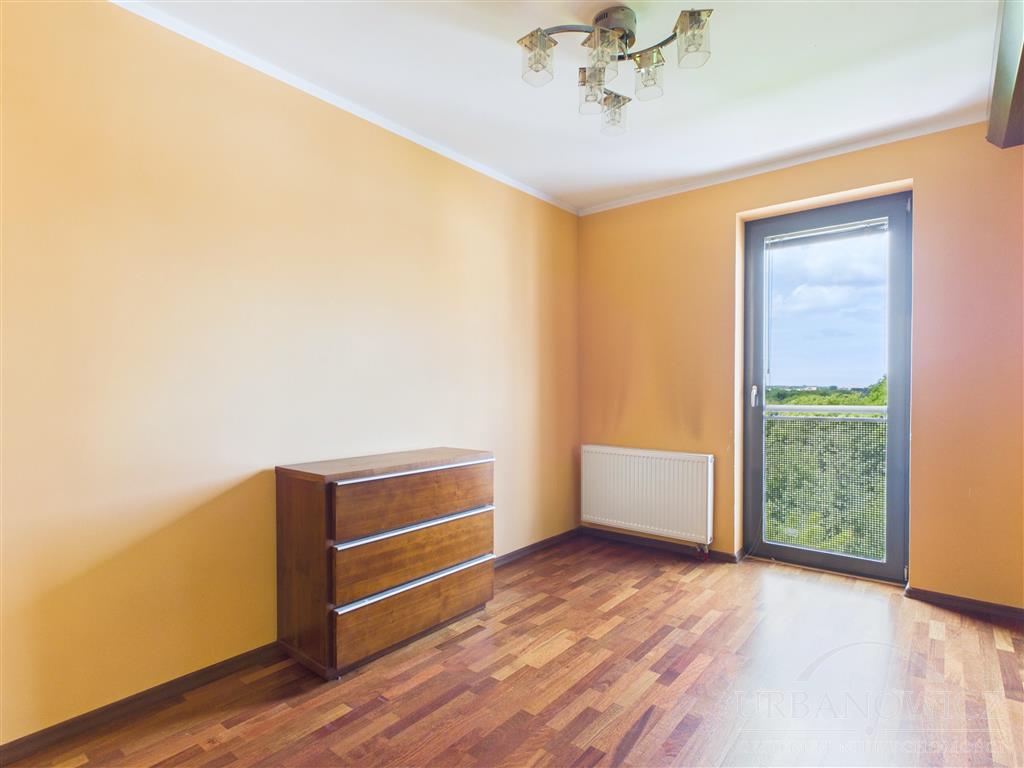 Odrodzenia, 2 balkony, duża piwnica! (14)