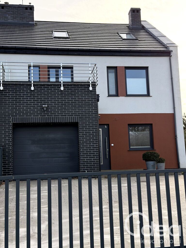Komfortowy dom 165m2 na prestiżowym osiedlu. (6)