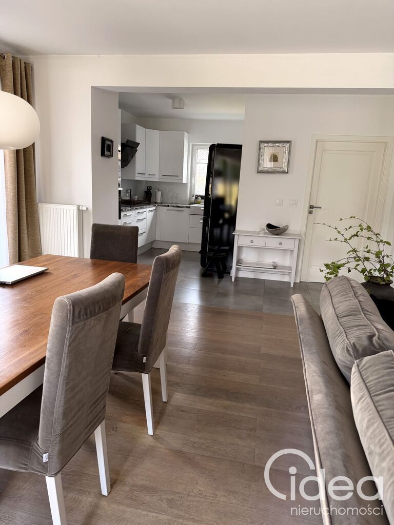 Komfortowy dom 165m2 na prestiżowym osiedlu. (8)