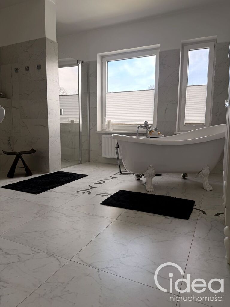 Komfortowy dom 165m2 na prestiżowym osiedlu. (14)