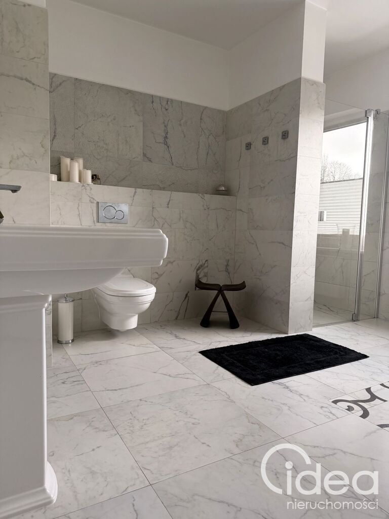 Komfortowy dom 165m2 na prestiżowym osiedlu. (15)