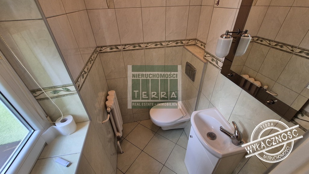 Dom tonący w zieleni (15)