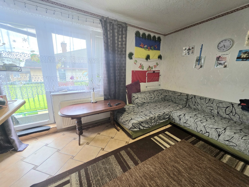 Mieszkanie trzypokojowe (3)